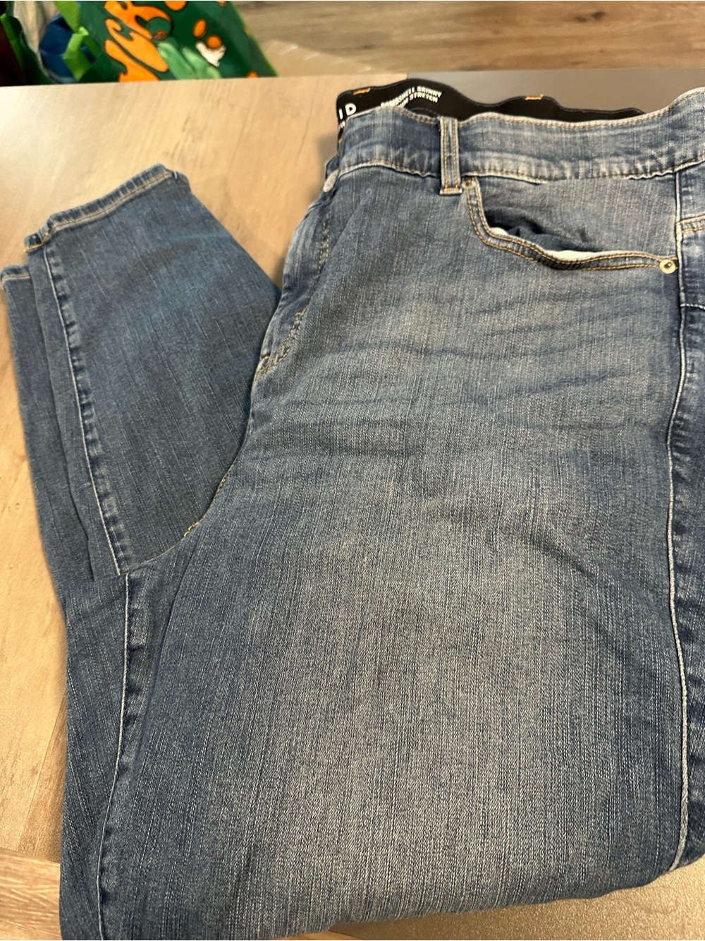 Torrid Bombshell Skinny 24R